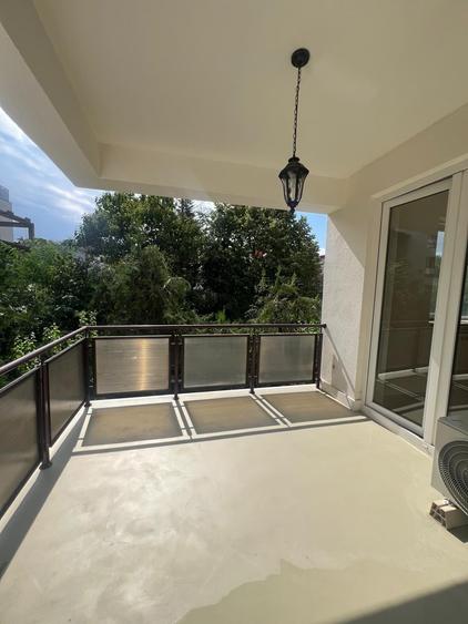 Apartament cu 3 camere decomandat în Herăstrău