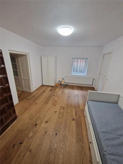 Casă cu 3 camere cu Teren 100 Mp în Moșnița Nouă