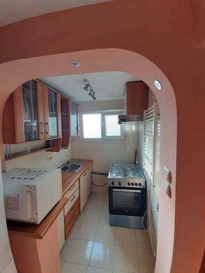 Apartament cu 2 camere semidecomandat în Vitan