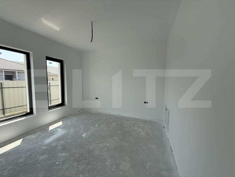 Casă cu 4 camere cu Teren 503 Mp în Odoreu
