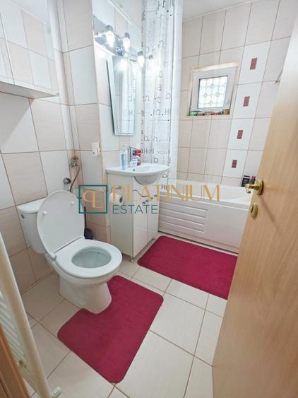 Apartament cu 3 camere semidecomandat, mobilat în Aradului