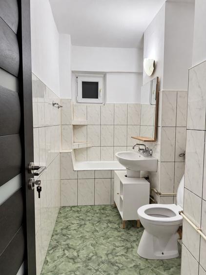 Apartament decomandat în Spitalul Județean