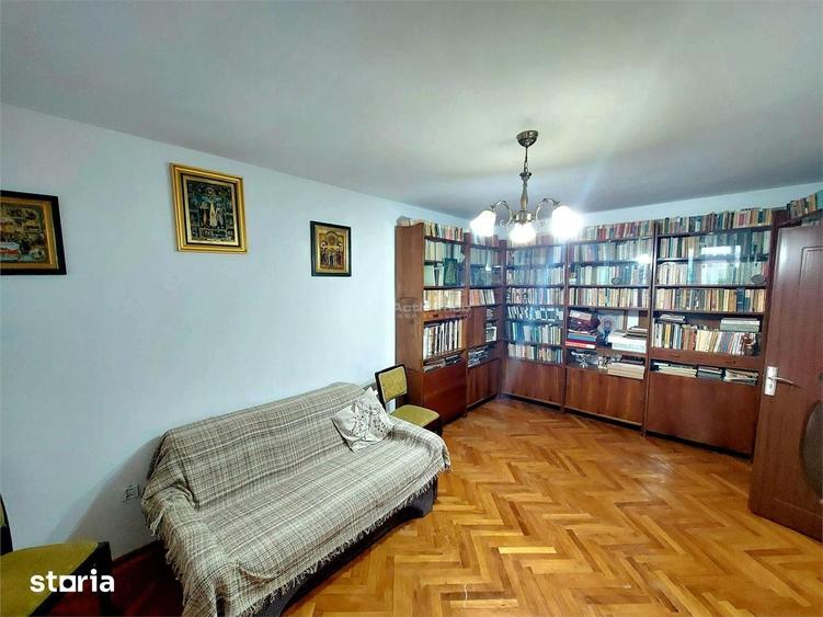 4 camere, 80 mp , etaj 4, zona Balcescu, Aleea Parcului - 3