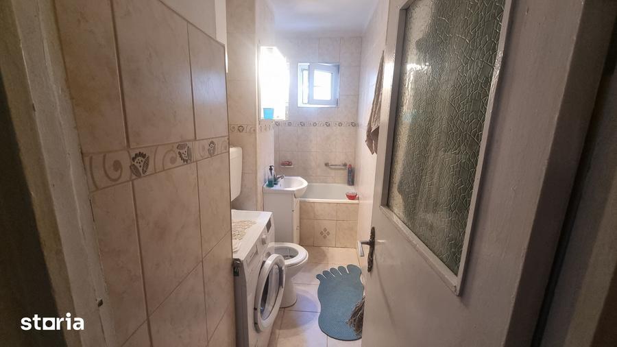 Apartament cu 2 camere nedecomandat în Nufărul