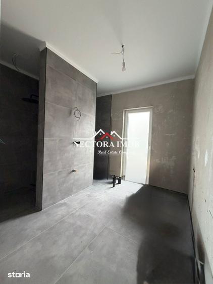 Casă cu 4 camere cu Teren 526 Mp în Central