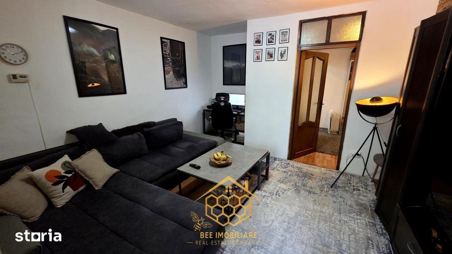 Apartament cu 2 camere decomandat în Valea Rosie