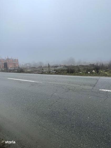 Teren de 8500 mp, în Centura