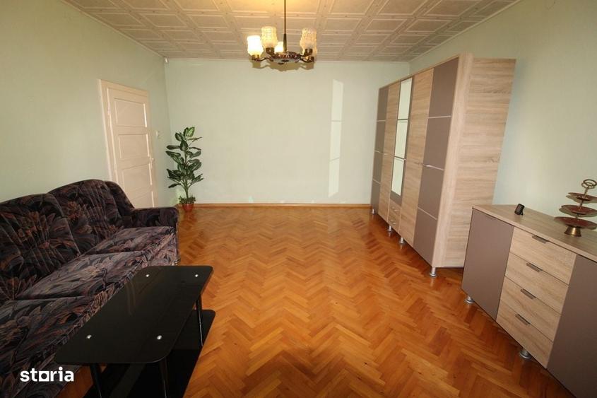 Casă cu 4 camere în Hunedoara