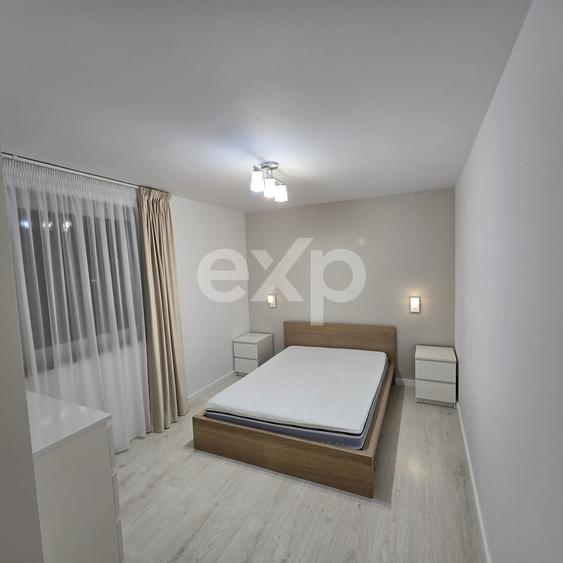 Apartament cu 3 camere decomandat, mobilat în Tractorul