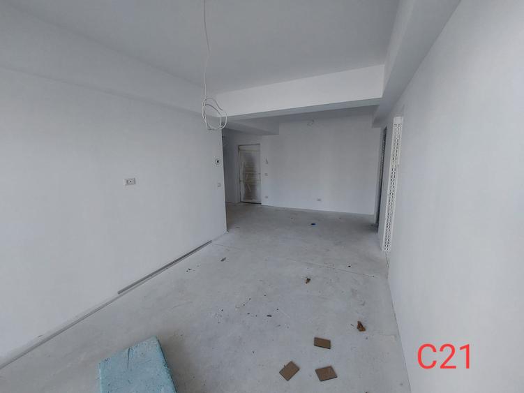Apartament cu 2 camere decomandat în Sisești