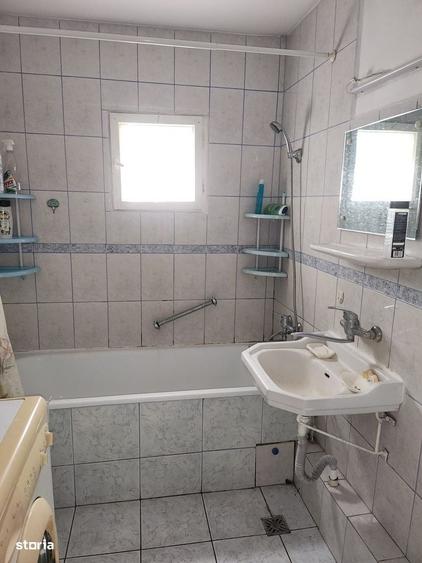 Apartament cu 3 camere decomandat în Bistrița Lac