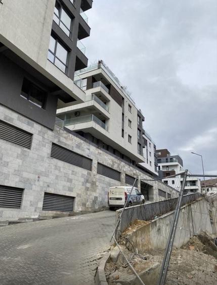 Apartament cu 2 camere decomandat în Exterior Vest