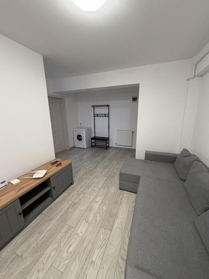 Apartament cu 2 camere nedecomandat în Valea Adâncă
