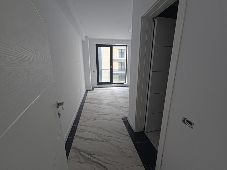 Apartament cu 3 camere decomandat în Tomis Plus
