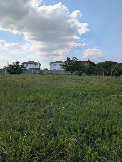 Teren de 807 mp, în Dumbrăvița