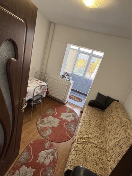 Apartament cu 2 camere decomandat în Valea Rosie
