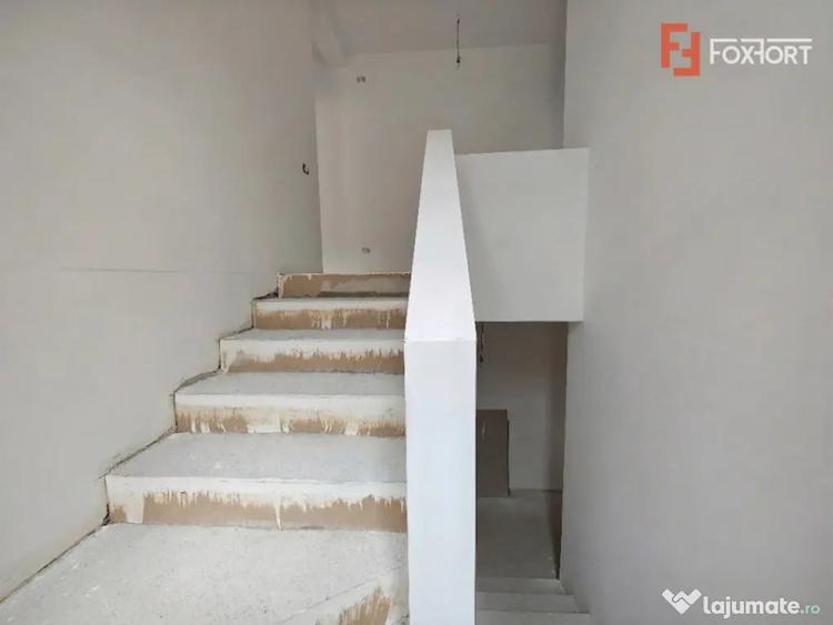 Casă cu 4 camere cu Teren 300 Mp în Giroc