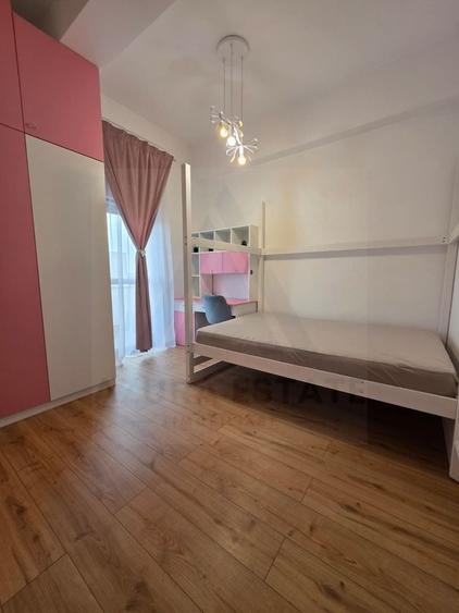 Apartament cu 4 camere decomandat, mobilat în Șelimbăr