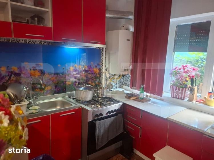 Casă cu 3 camere cu Teren 1980 Mp în Central