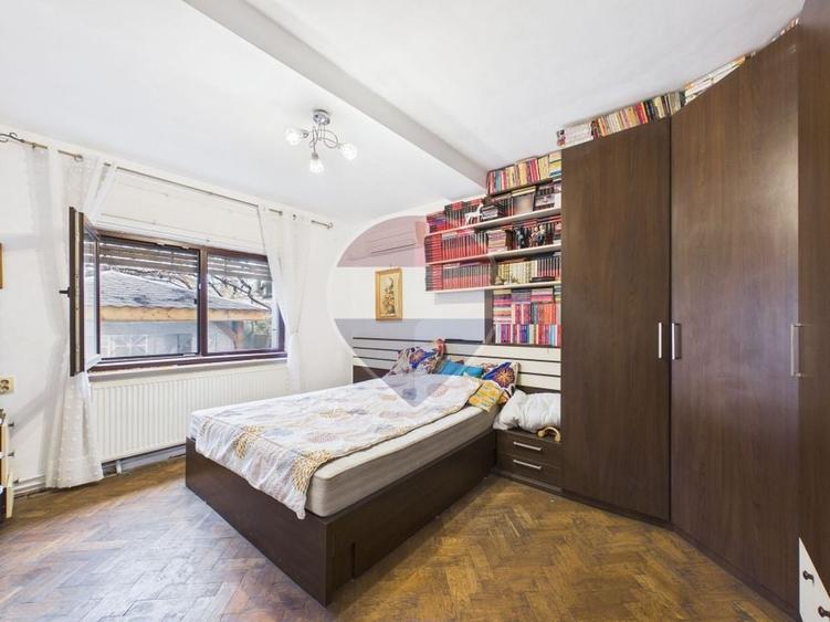 Casă cu 4 camere cu Teren 308 Mp în Bucureștii Noi