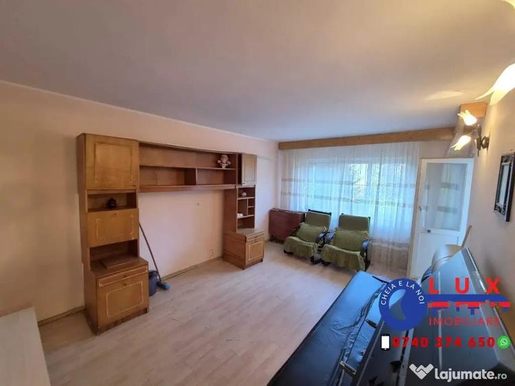 Apartament cu 2 camere decomandat în E3