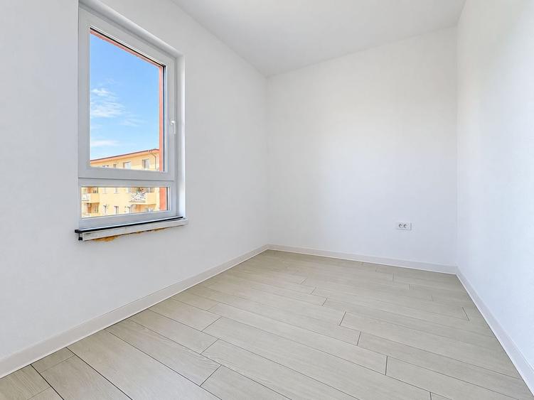 Duplex cu 5 camere cu Canalizare în Aradului