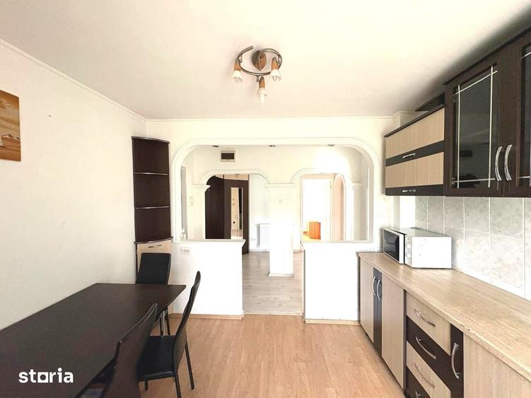 Apartament cu 3 camere decomandat în Porolissum