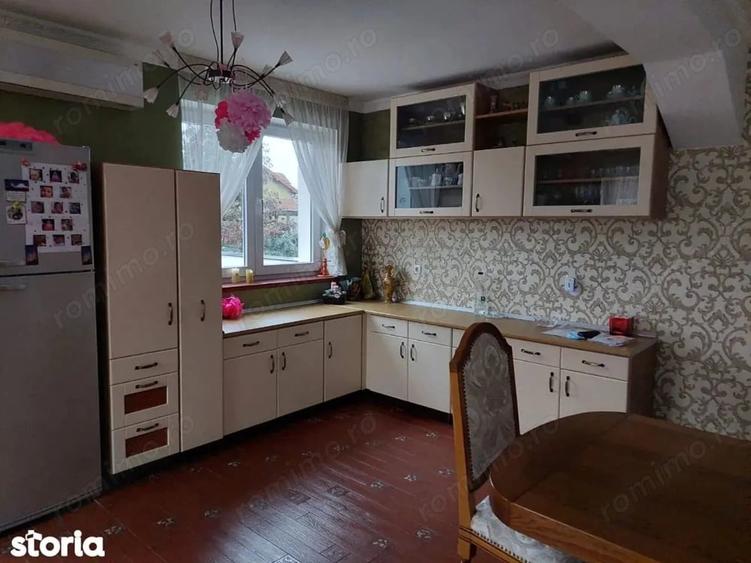 Casă cu Teren 500 Mp în Botizului