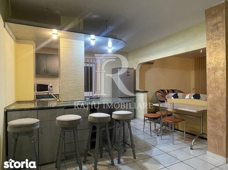 Apartament cu 3 camere în Decebal