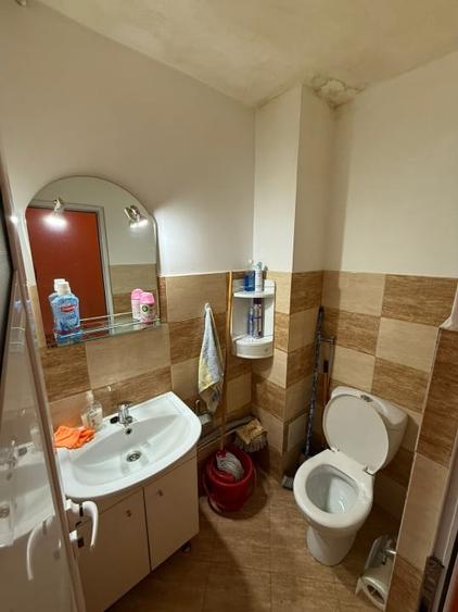 Apartament cu 3 camere decomandat, mobilat în Bogdan Vodă
