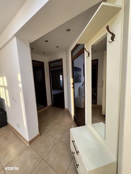 Apartament cu 3 camere în Micro 3