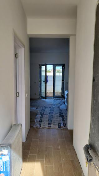 Duplex cu 4 camere cu Canalizare în Haliu