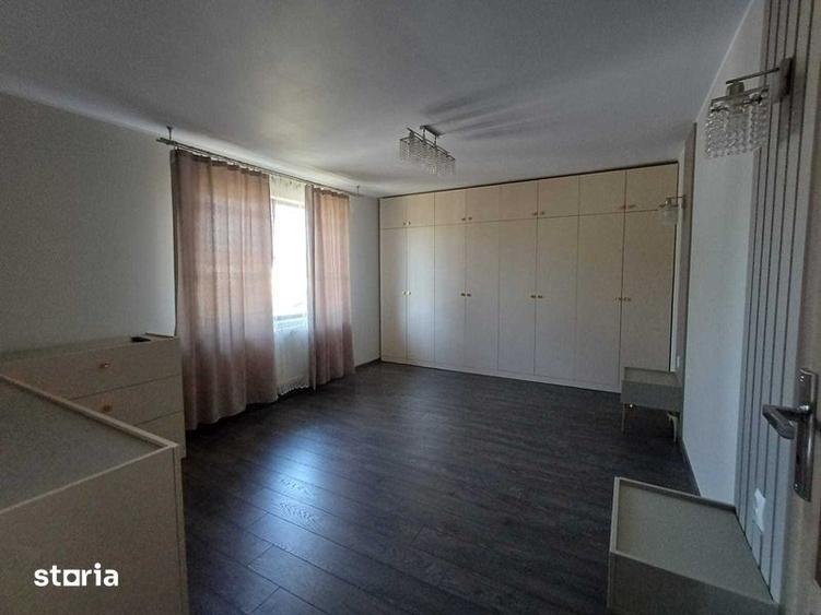 Casă cu 4 camere cu Teren 200 Mp în Central