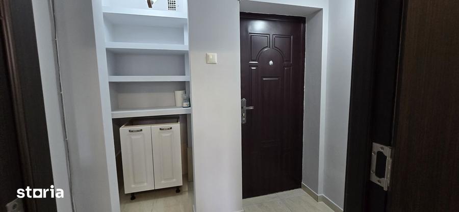Apartament cu 2 camere semidecomandat în Micro 9