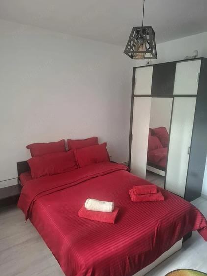 Apartament cu 3 camere decomandat în Alexandru cel Bun