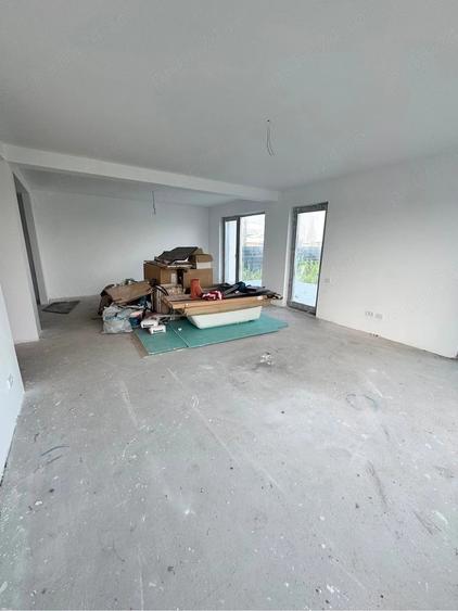 Casă cu 5 camere cu Teren 517 Mp în Central