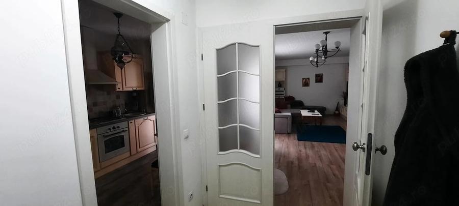 Apartament cu 3 camere semidecomandat în Ultracentral