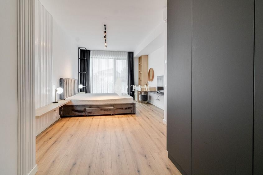 Apartament cu 4 camere decomandat, mobilat în Iancu Nicolae