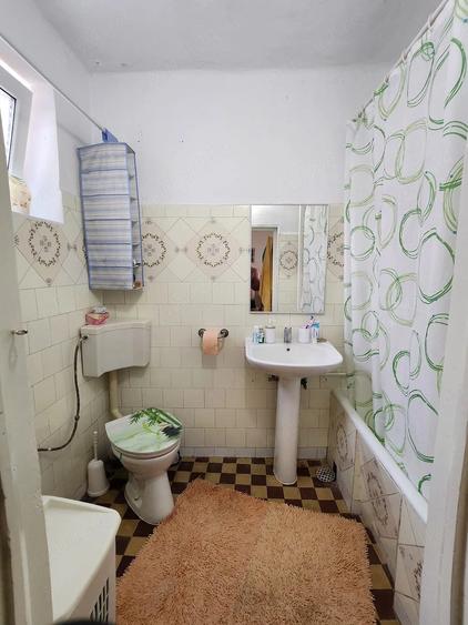 Casă cu Teren 803 Mp în Central