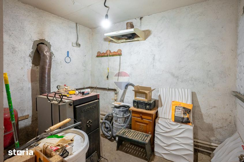 Casă cu 2 camere cu Teren 931 Mp în Șinca