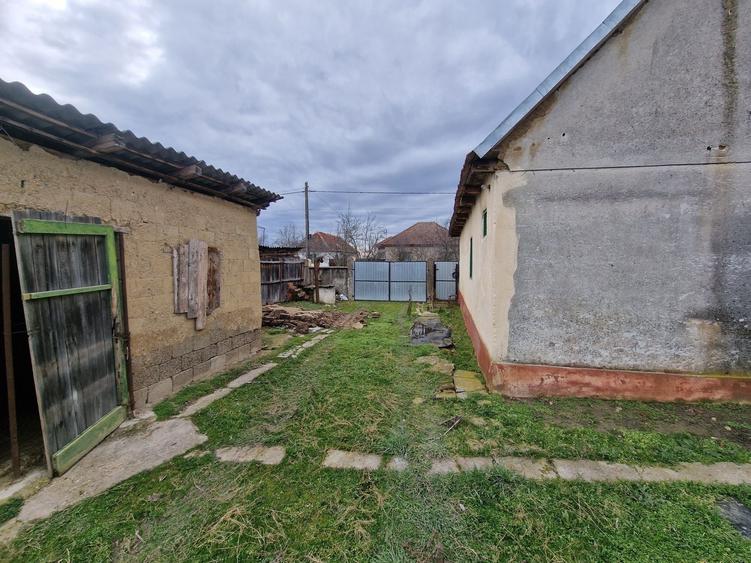 Casă cu 4 camere în Șomoșcheș