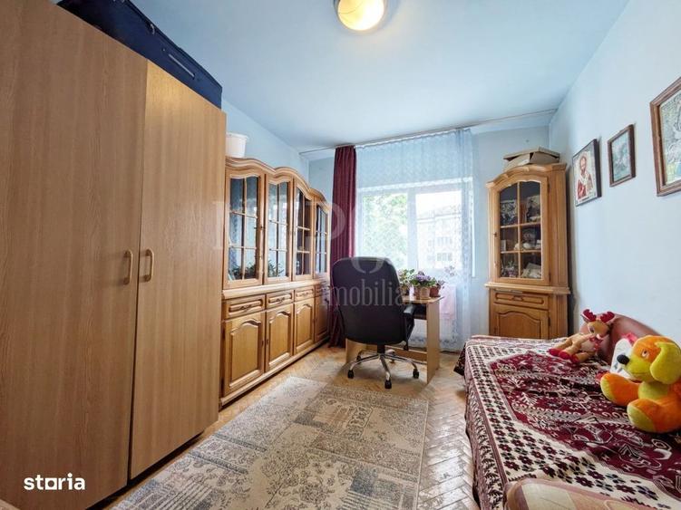Apartament cu 3 camere decomandat în Iosia