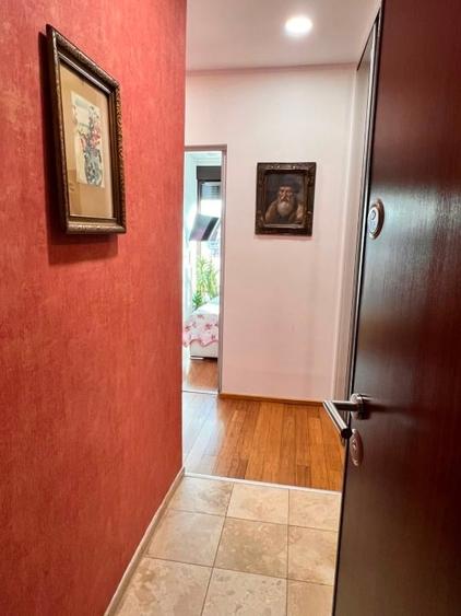 Apartament cu 2 camere semidecomandat, mobilat în Armeneasca