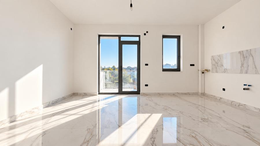 Apartament cu 2 camere decomandat în Giroc