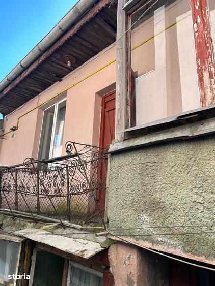 Casă cu 2 camere cu Teren 34 Mp în Domenii