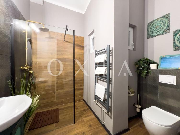 Apartament cu 2 camere semidecomandat, mobilat în Central