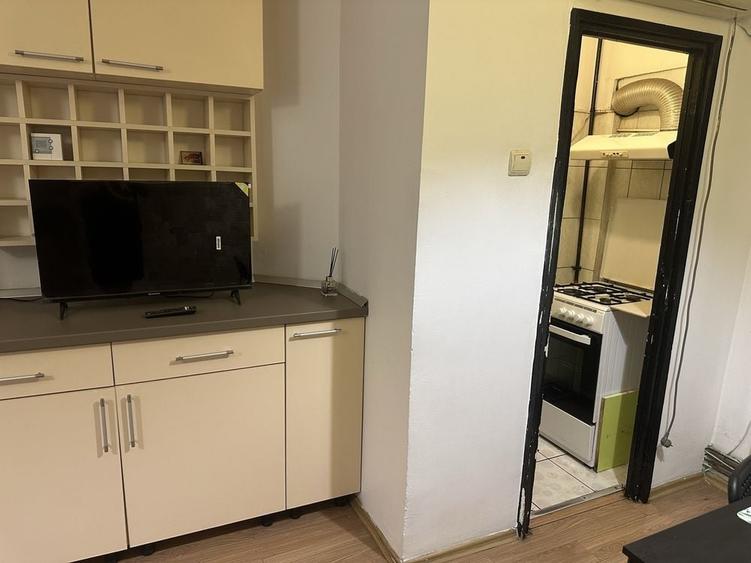 Apartament cu 2 camere decomandat în Exterior Vest