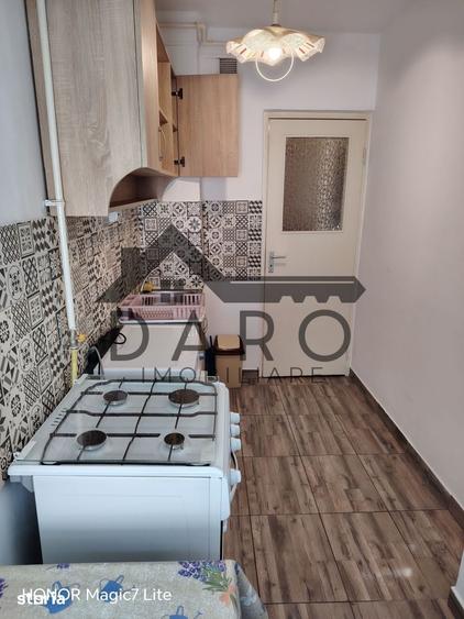 I^nchiriere garsoniera in Tg Mures? . etajul 1 Da^mbu Pietros. Zona - 4