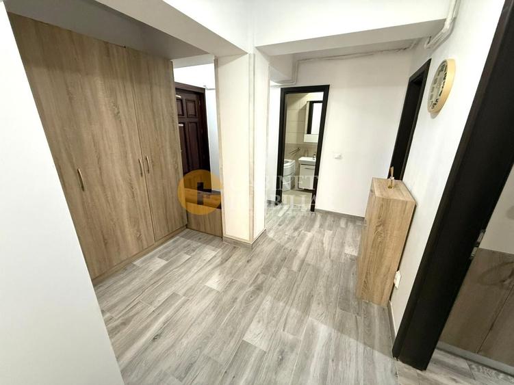 Apartament cu 3 camere decomandat, mobilat în Galata