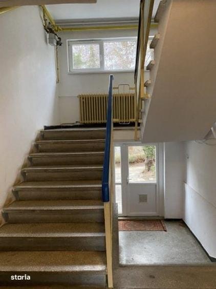 Apartament cu 3 camere decomandat în Drumul Taberei — fotografia 1